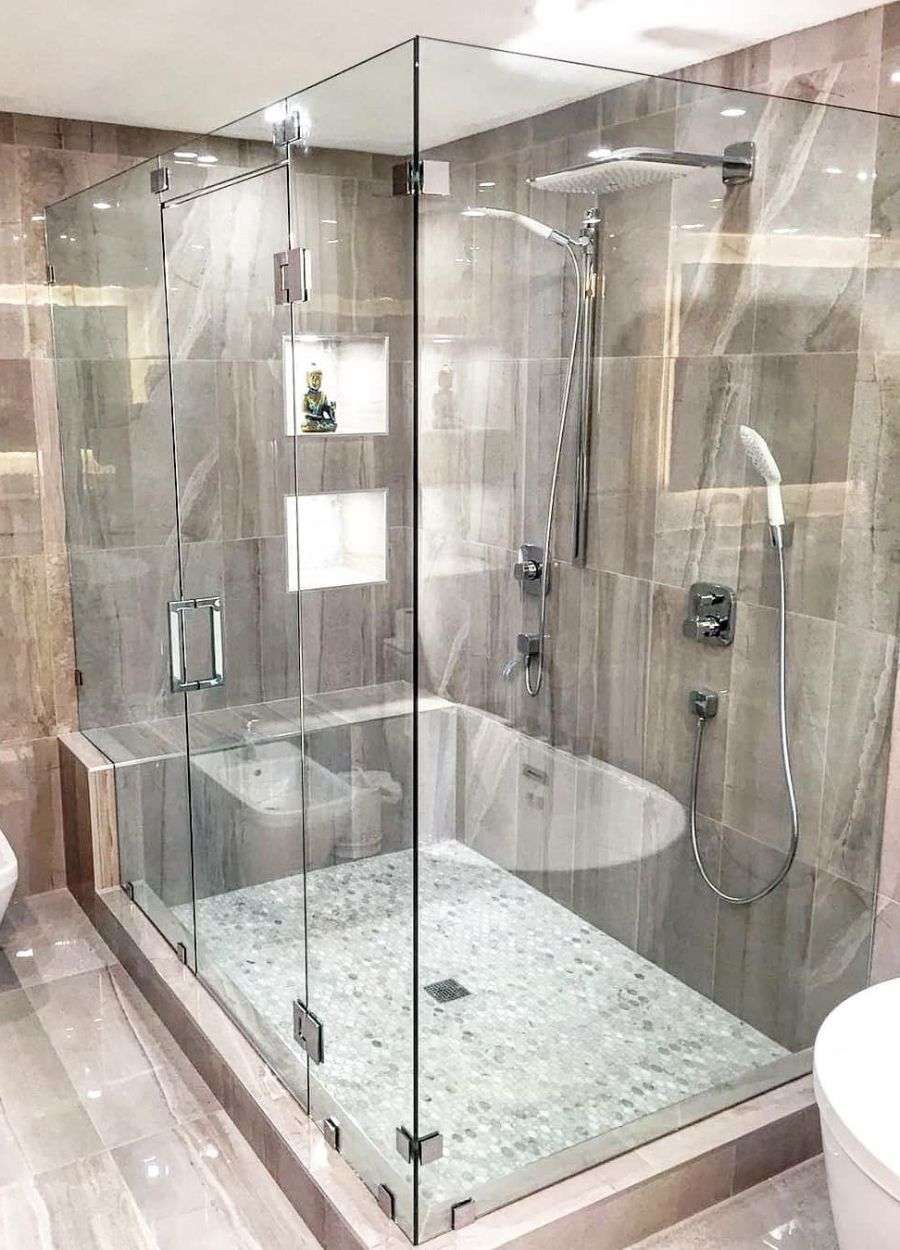 Elso Shower Doors and Tub